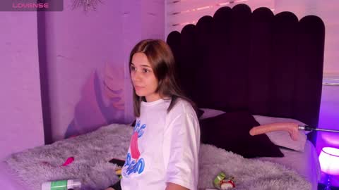 Bella Becca  online show from December 29, 2024, 6:49 pm