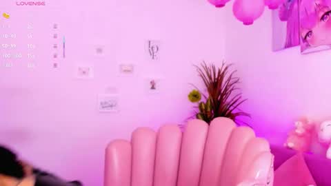 Bella online show from November 29, 2025, 1:47 pm