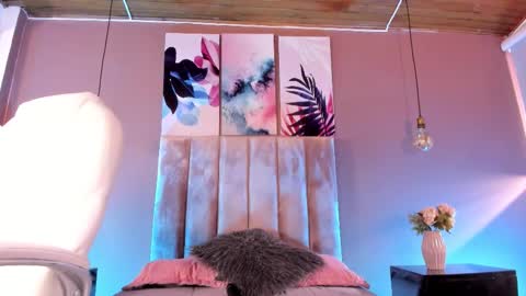 Bella Clair online show from November 20, 2025, 4:40 pm