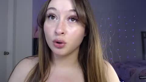 Bella Monroe online show from February 11, 2025, 8:05 am