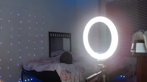 Bella Monroe online show from February 25, 2025, 6:03 am