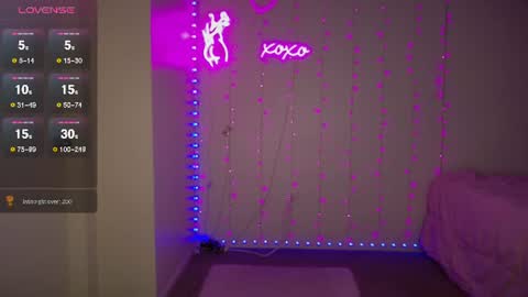 Bella Monroe online show from June 23, 2026, 5:38 am