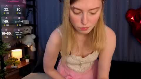 Lana but not DelRay online show from February 26, 2026, 11:31 am