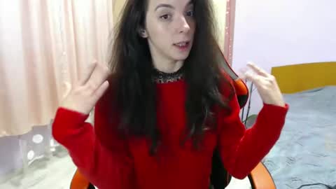 Snapshot of bellaqueen0701 chatting on February 18, 2025, 3:54 pm bellaqueen0701 online show from February 18, 2025, 3:54 pm