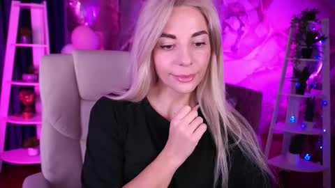 Bella online show from February 24, 2026, 3:43 pm