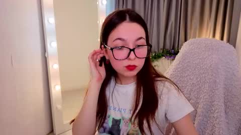 Snapshot of bellasvity chatting on March 21, 2026, 8:19 am Bella online show from March 21, 2026, 8:19 am