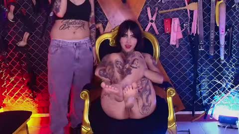 Snapshot of bellatrix_infernal_bdsm chatting on May 19, 2026, 11:55 pm bellatrix_infernal_bdsm online show from May 19, 2026, 11:55 pm