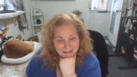 Snapshot of bellavoca chatting on October 12, 2025, 12:15 pm Bellavoca online show from October 12, 2025, 12:15 pm