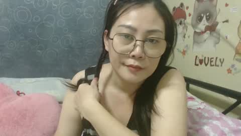 Snapshot of bellbabe chatting on January 24, 2025, 1:56 am Bella online show from January 24, 2025, 1:56 am