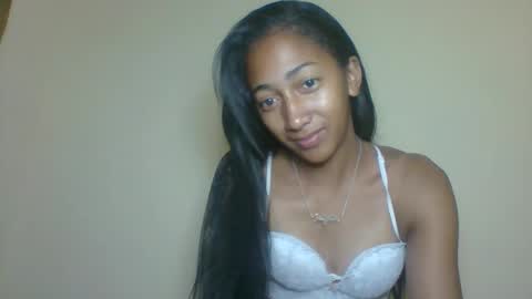 belle_annah online show from April 20, 2026, 3:31 am