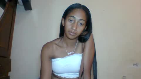 belle_annah online show from April 30, 2026, 6:53 am