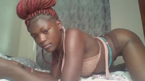 Snapshot of belle_bubbles chatting on May 4, 2026, 11:39 am bubbles online show from May 4, 2026, 11:39 am