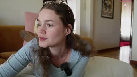 BELLE   online show from May 13, 2026, 2:53 am