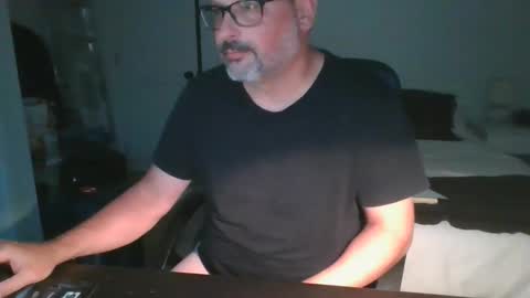 bellequeue19758 online show from April 5, 2026, 10:45 am