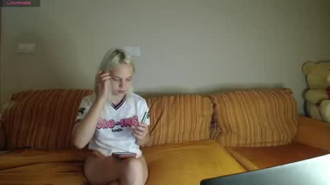 Snapshot of bellezza0 chatting on July 6, 2026, 11:29 pm bellezza0 online show from July 6, 2026, 11:29 pm