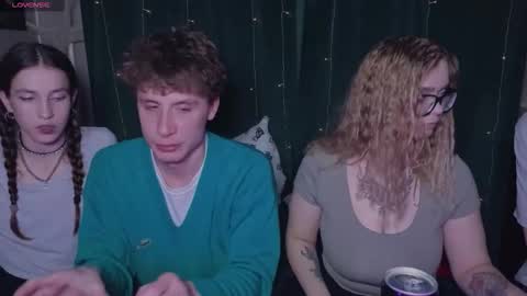 Snapshot of benevolently chatting on February 8, 2026, 4:32 pm KENDALL NATHAN online show from February 8, 2026, 4:32 pm