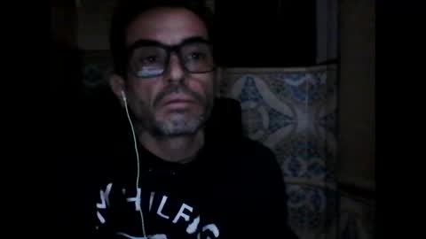 Snapshot of benidorm9 chatting on May 17, 2026, 12:41 am benidorm9 online show from May 17, 2026, 12:41 am