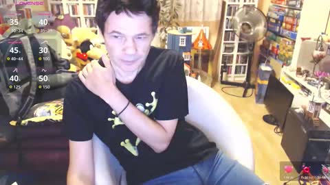 benijamin online show from October 30, 2025, 8:27 am