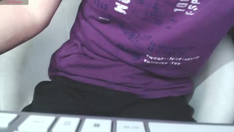 benijamin online show from April 12, 2026, 8:47 pm