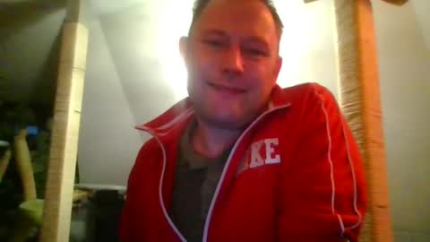 Snapshot of benizio_ chatting on December 26, 2024, 4:04 pm benizio online show from December 26, 2024, 4:04 pm
