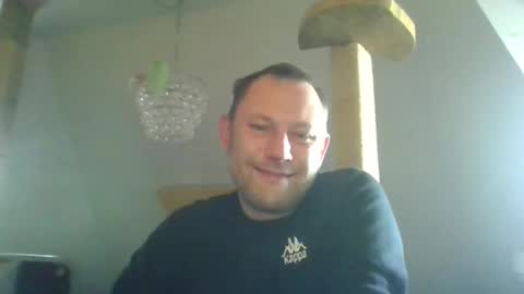 Snapshot of benizio_ chatting on December 30, 2024, 11:59 am benizio online show from December 30, 2024, 11:59 am