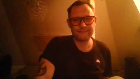 Snapshot of benizio_ chatting on February 12, 2025, 2:24 am benizio online show from February 12, 2025, 2:24 am