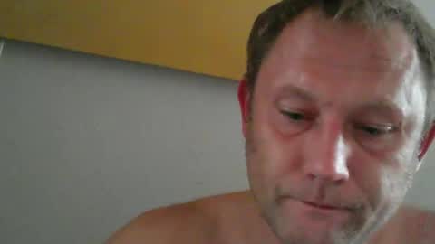 Snapshot of benizio_ chatting on September 9, 2025, 3:44 pm benizio online show from September 9, 2025, 3:44 pm