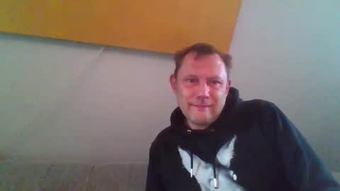 Snapshot of benizio_ chatting on December 19, 2025, 11:17 am benizio online show from December 19, 2025, 11:17 am