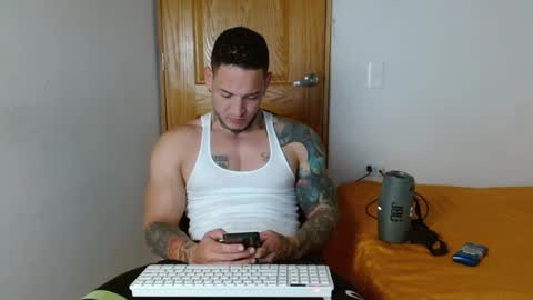 benjamin_isaac online show from December 29, 2024, 12:41 am