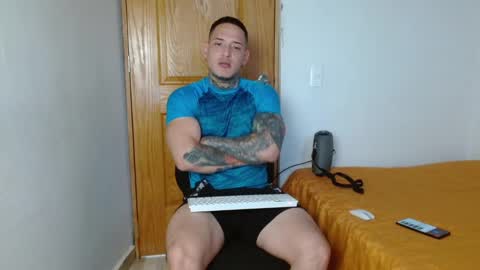 benjamin_isaac online show from February 1, 2025, 11:16 pm