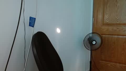 benjamin_isaac online show from March 9, 2025, 9:14 pm