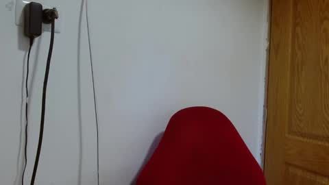 benjamin_isaac online show from September 23, 2025, 11:57 am