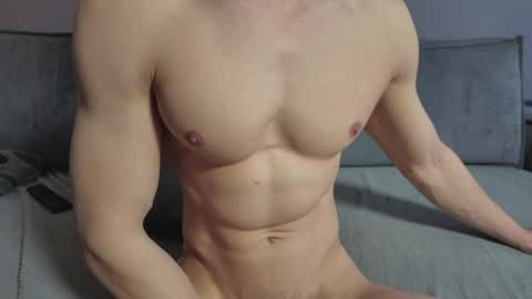 benjaminkarl02 online show from April 14, 2026, 8:53 am