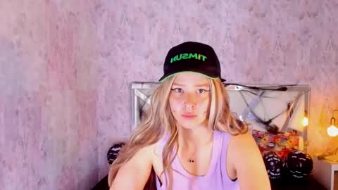 benny_wilson online show from October 7, 2025, 3:25 am