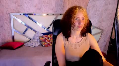 benny_wilson online show from November 9, 2025, 3:38 am