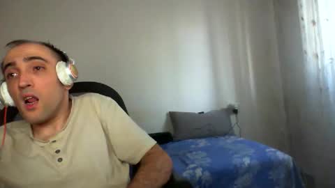 bentish online show from October 17, 2025, 1:46 pm