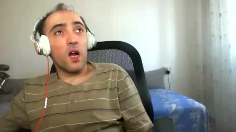 bentish online show from October 23, 2025, 7:40 am