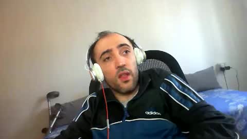 bentish online show from November 27, 2025, 8:05 am