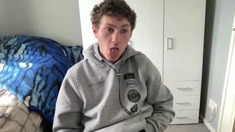 READ MY BIO ---  --- READ MY BIO online show from February 26, 2025, 2:46 pm