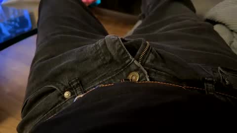 benz10001 online show from January 19, 2025, 10:49 pm