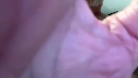 benz10001 online show from November 4, 2025, 1:16 am