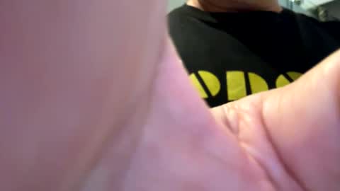 benz10001 online show from November 17, 2025, 1:06 pm