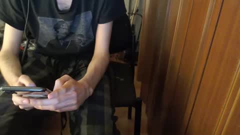 berceuse111 online show from February 16, 2026, 10:44 am