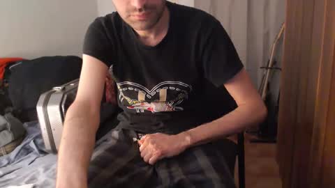 berceuse111 online show from April 4, 2026, 12:02 pm