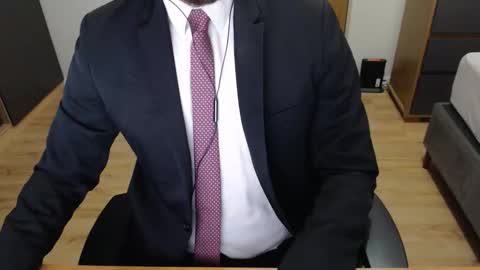 Beren online show from February 11, 2026, 2:33 pm