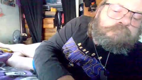 bergeeric1970 online show from February 12, 2026, 9:43 pm