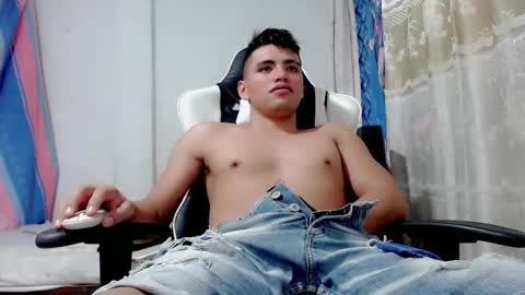 Snapshot of bergon30 chatting on March 7, 2025, 6:22 pm Bergon77 online show from March 7, 2025, 6:22 pm