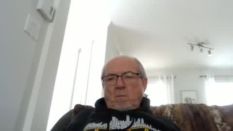 Snapshot of bernard1102 chatting on March 10, 2025, 3:41 pm bernard1102 online show from March 10, 2025, 3:41 pm