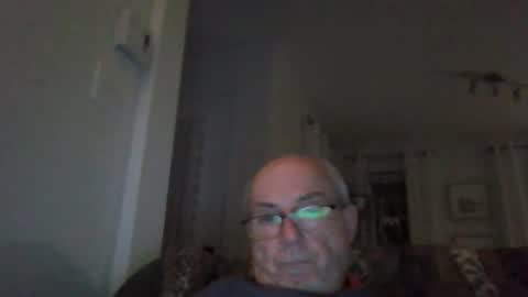 Snapshot of bernard1102 chatting on September 23, 2025, 12:13 am bernard1102 online show from September 23, 2025, 12:13 am