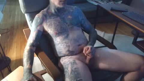 Snapshot of bernhard666 chatting on October 4, 2025, 1:20 pm bernhard666 online show from October 4, 2025, 1:20 pm